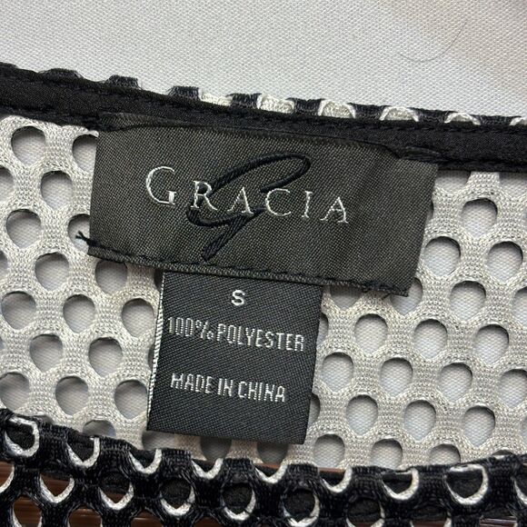 Gracia Women Laser Cut Sleeveless Top Blouse Size Small Black Peplum D064 -11 - Picture 6 of 14